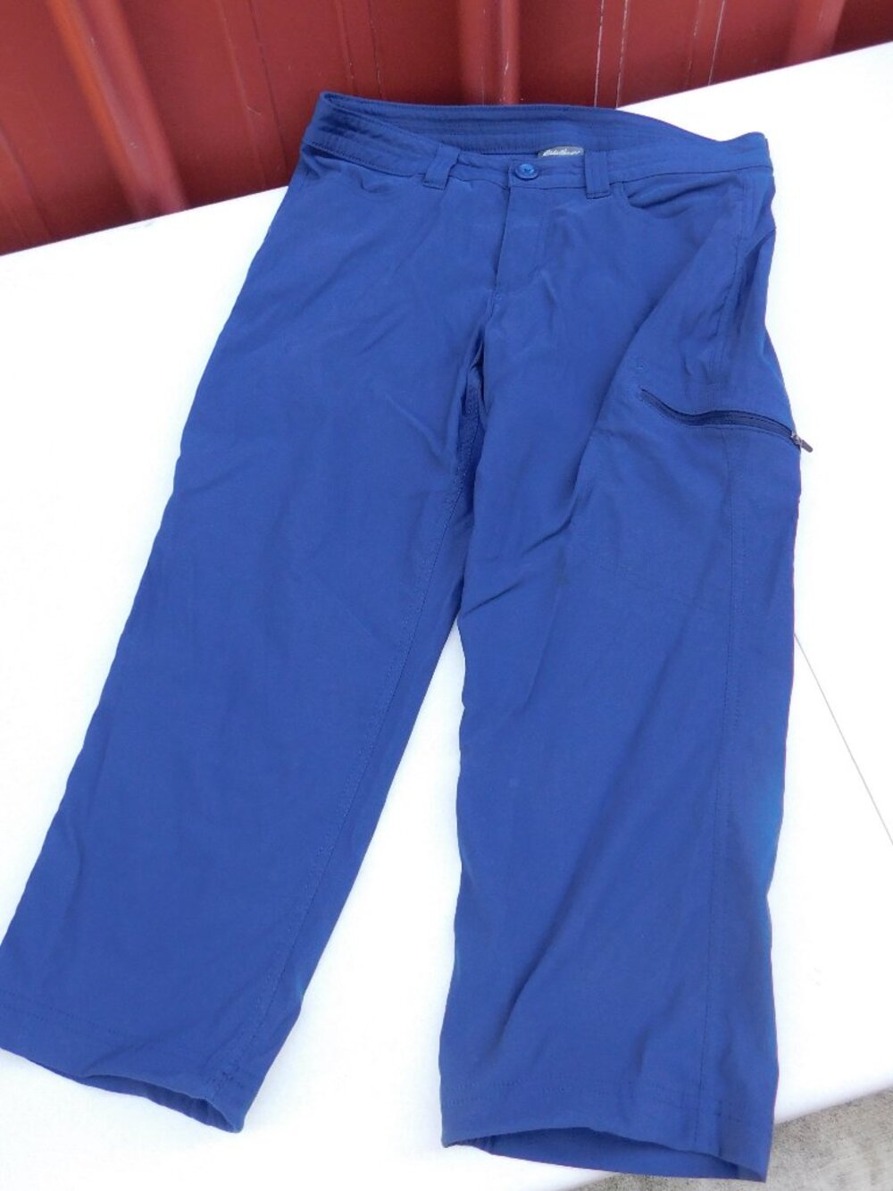 Eddie Bauer Women's Capri HIking Jogging Outdoor Pants Navy Blue sz 4